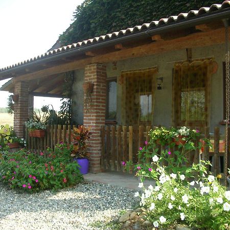 Villa Cascina Beneficio à Castelnuovo Bormida Extérieur photo